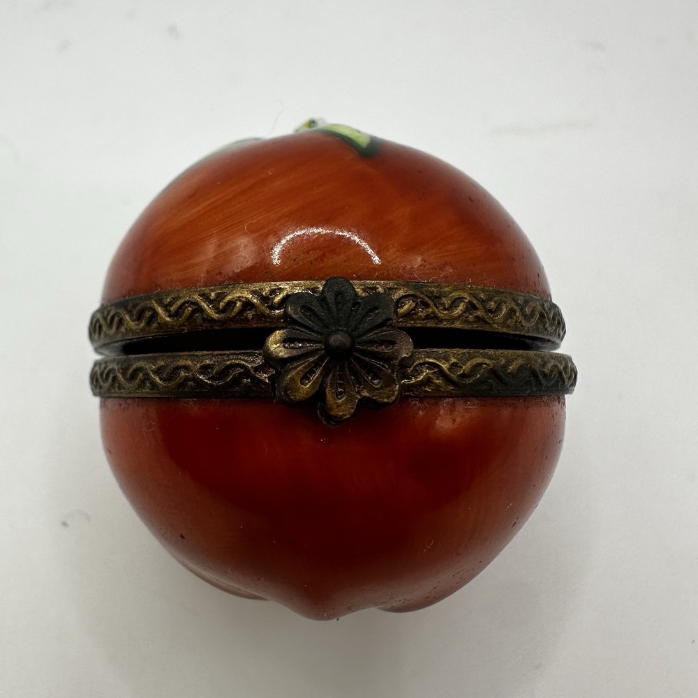 LIMOGES France PEINT MAIN Trinket Box TOMATO-Daisy Clasp-SIGNED PV-PARRY VIEILLE